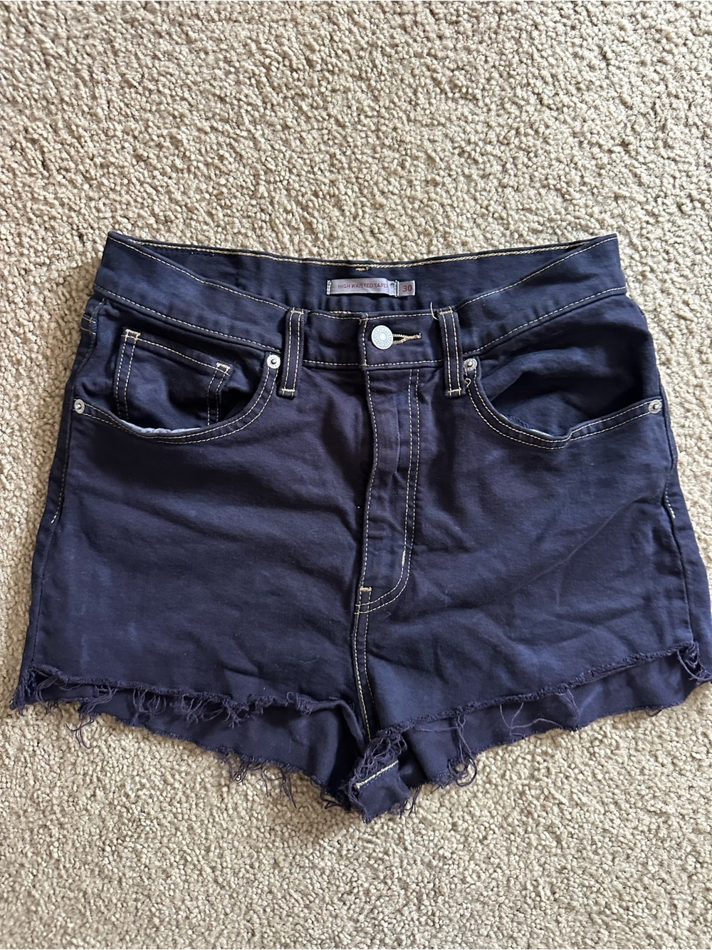 High-Rise Navy size 30 Levi’s shorts
